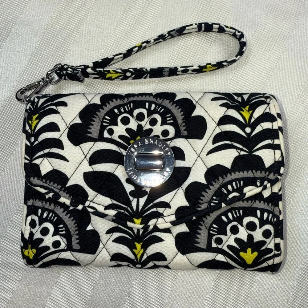 Vera Bradley Smartphone Turnlock Wristlet Fanfare